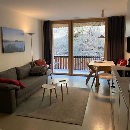 Stilvolle Ferienwohnung Direkt An Der Skipiste Flims Exterior photo