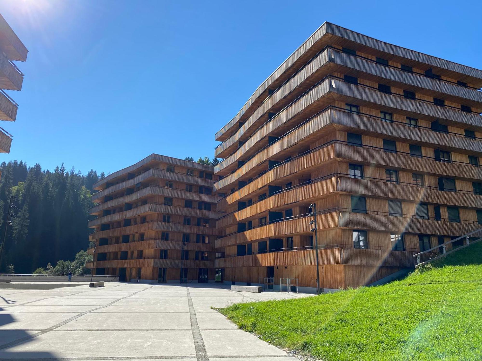 Stilvolle Ferienwohnung Direkt An Der Skipiste Flims Exterior photo